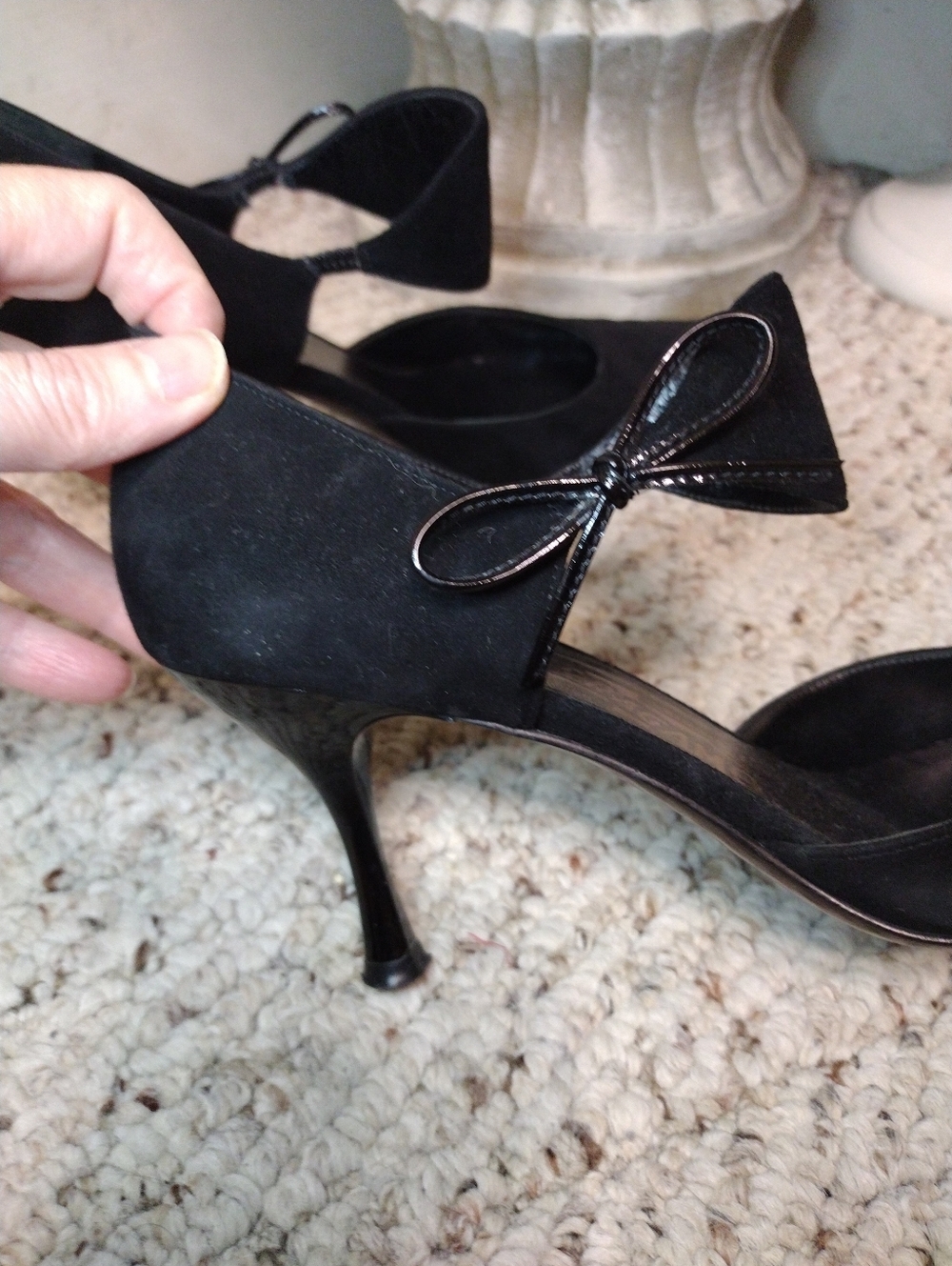 Salvatore Ferragamo Brigida Vintage Black Suede/Patent Leather Pointed Toe Pumps - Picture 4 of 9